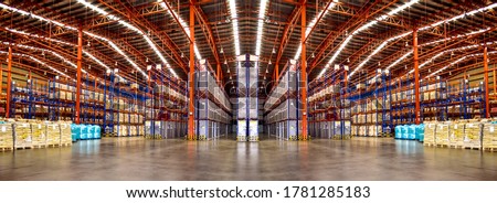 Warehouse industrial and logistics companies. Commercial warehouse. Huge distribution warehouse with high shelves. Low angle view. Foto stock © 