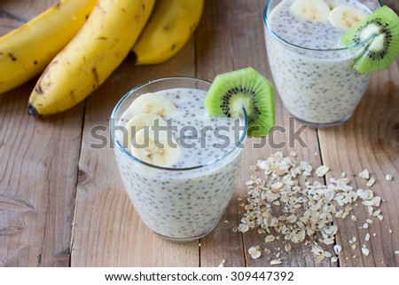 Raw oat milk pudding with chia seeds and fruits