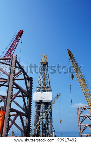 Offshore Drilling Rig (Jack Up Rig) With Rig Cranes - Petroleum Industry