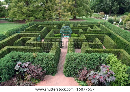 A high-level view from the front of a small hedge maze, taken in St. Louis, Missouri.