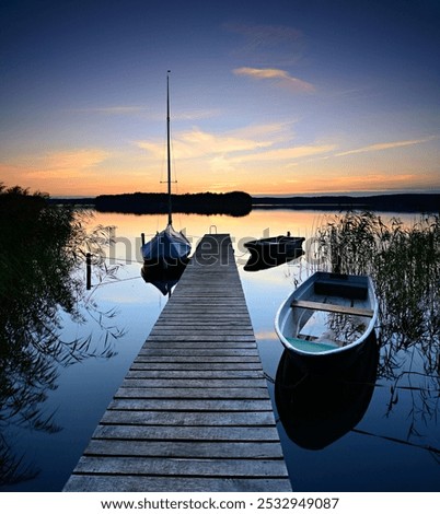 Similar – Foto Bild Boote bei Sonnenaufgang auf dem See