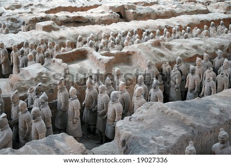 the army of soldiers in clay buried together with the first emperor of china