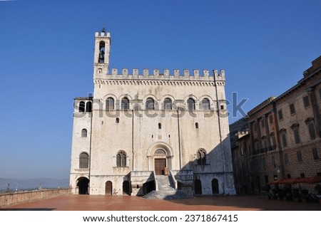 Similar – Foto Bild Das Rathaus, Palazzo del Municipio, ist das dominierende Gebäude auf dem Hauptplatz von Triest, der Piazza dell Unita d Italia. Triest, Italien, Europa. Beleuchteter Stadtplatz in der Abenddämmerung aufgenommen.