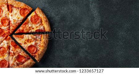 Similar – Foto Bild Pizzasalami in Scheiben geschnitten. Pizza-Peperoni-Scheiben. Hausgemachtes Abendessen