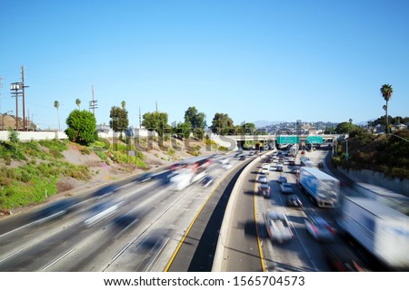 Los Angeles, California - Traffic on Interstate 5, I-5 Highway view from N Broadway – Long Exposure Foto stock © 