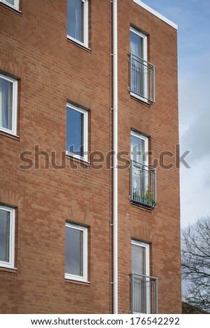 New build small block of flats/appartments in suburban UK