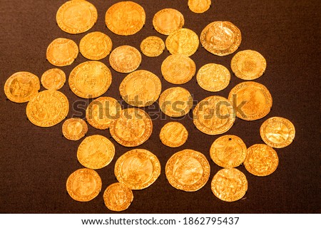  Bisham gold hoard buried around 1564. Mostly half sovereigns of Henry viii. There is also one spanish coin and a venetian ducat. Photo stock © 
