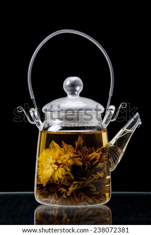 Blooming tea which is handmade from finest green tea and delicate blossoms