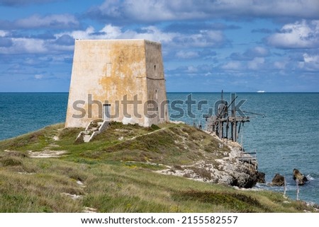 Calalunga Tower and Trabucco, (Trabocco, Trebuchet) on Apulian coast, on Adriatic sea. Peschici, Puglia (Apulia), Italy, Europe Foto d'archivio © 