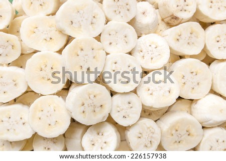 Sliced fresh banana skewers Close up of Banana slices