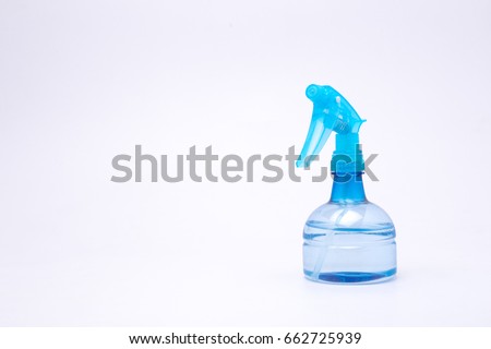 Spray bottle.Water gun.Foggy.Can be used to water plants.Multifunction.

