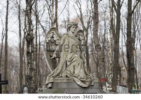 angel on the cemetery