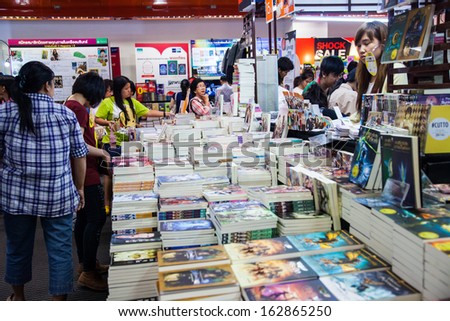 Bangkok, Thailand - October 18, 2013 : Unidentified visitors   in book fair on October 18, 2013 in Bangkok, Thailand