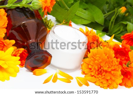 Natural Cosmetics from marigold