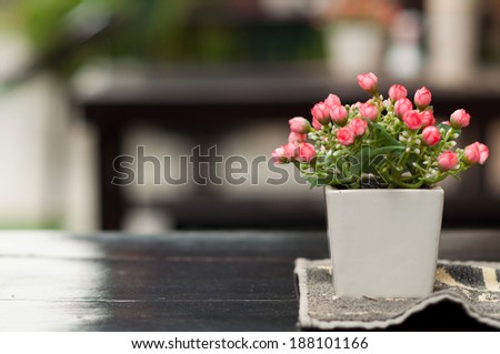 Vase of flowers on the table