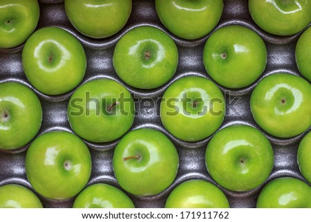 Green apples fresh from the farm be appetizing in fruit Crate