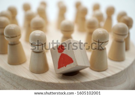 Square block can not peg the round hole on memory chess Foto stock © 