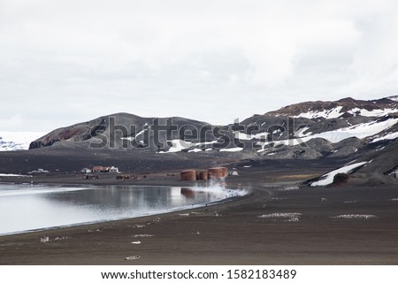)ld abandoned whaler's station and hut, whaler's bay, deception island, south shetland island, antarctica Stock fotó © 