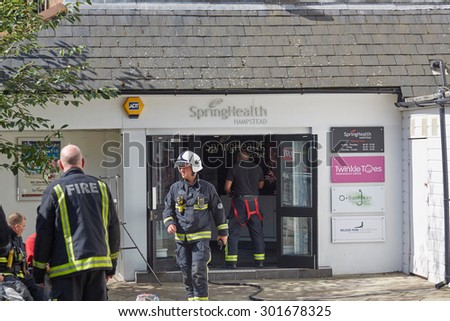 Belsize Park, London, UK, 31st July, 2015. Fire men leaving the scene of the fire