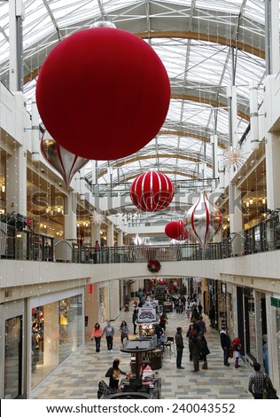 Holiday Shopping in Lloyd Center Mall . December, 26 2014 - Portland, Oregon, USA.