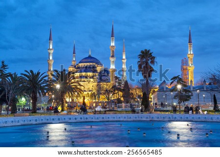The Sultanahmet Mosque (Blue Mosque) in the evening, Istanbul, Turkey