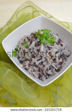 Beluga lentil rice