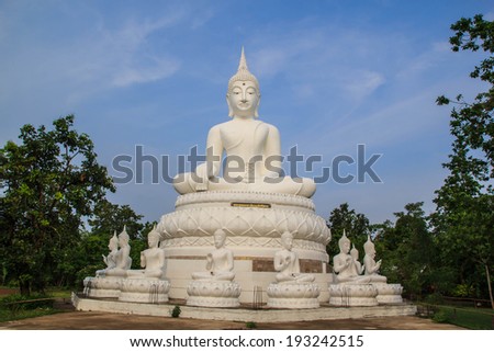Architecture buddhist artwork spectacular temple  in thailand.