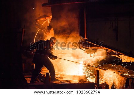 steel production in electric furnaces 商業照片 © 