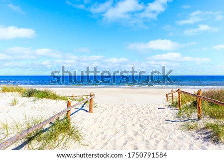 Similar – Foto Bild Strandeingang mit Blick auf das Meer