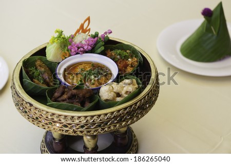 Thai hors d\'oeuvre style food