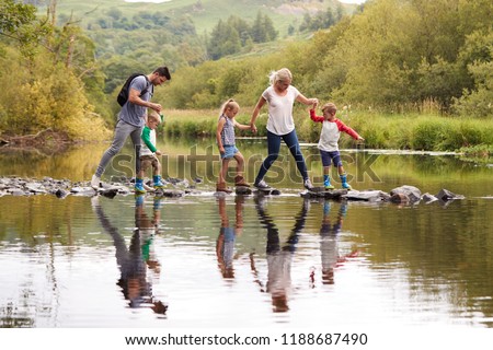 Similar – Foto Bild Menschen, die einen Fluss mit dem Kajak überqueren