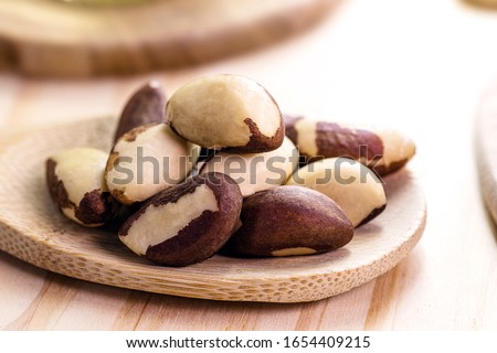 Brazil nuts, Amazon nuts, acre nuts, Bolivia nuts, Toquei or Tururi, is a large tree, very abundant in northern Brazil and Bolivia, whose fruits contain the nut.