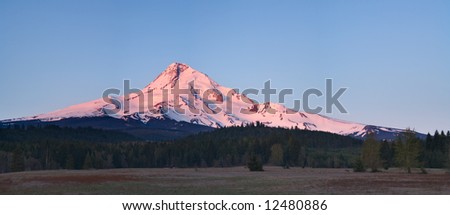 Panoramic view of Mount Hood at sunrise