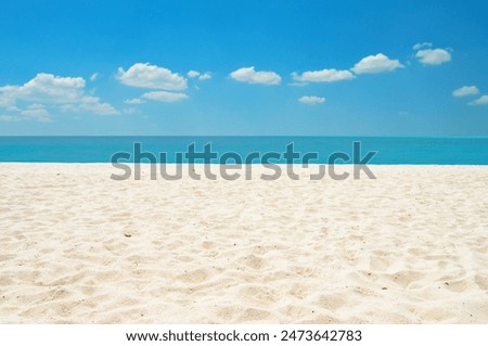 Similar – Foto Bild Weiße Sandstrandlandschaft an einem Sommertag auf Sylt