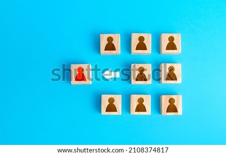 Member leaving the team. Conflict, relationship complexity, inappropriateness. Incompetent employee. Exit, leave. Psychological pressure. Search for replacement, reduction and optimization. Foto stock © 