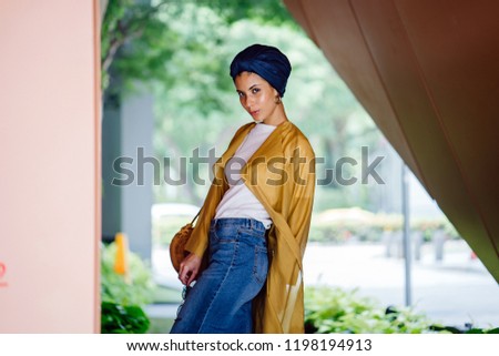 sexy malay girl wearing scarves Sexy malay girl wearing scarves