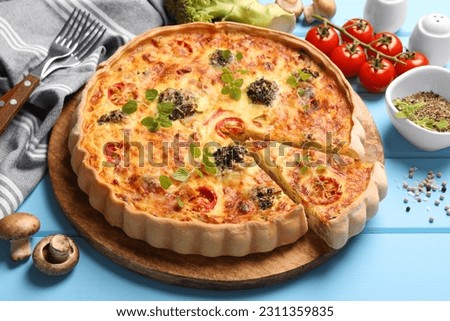 Similar – Foto Bild Gemüse-Quiche auf grünem Hintergrund. Leerzeichen kopieren.