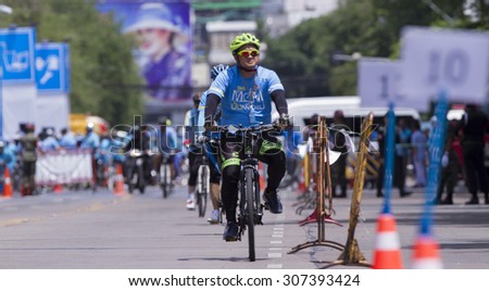 BANGKOK,THAILAND:AUGUST;2015: Thailand people out cycling together over one hundred thousand people to the Queen at Bangkok; AUGUST 16,2015 in Bangkok Thailand.