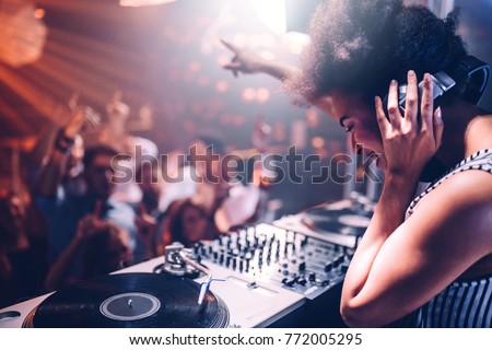 Similar – Foto Bild DJ spielt Musik auf einer Party