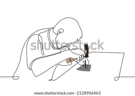 male craftsman knocks with hammer on rod standing on piece of material - one line drawing vector. concept businessman artisan in the process of making handmade goods, making clothes or shoes by hand  商業照片 © 