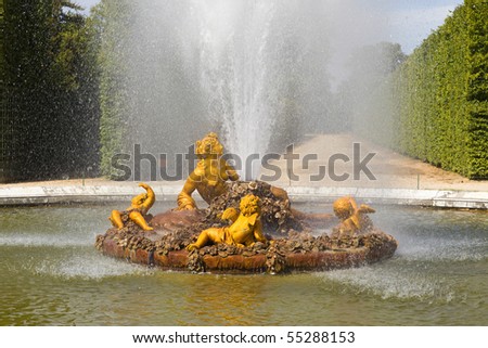 Flora (Roman goddess of flowers) fountain spraying water in Versailles Chateau. France