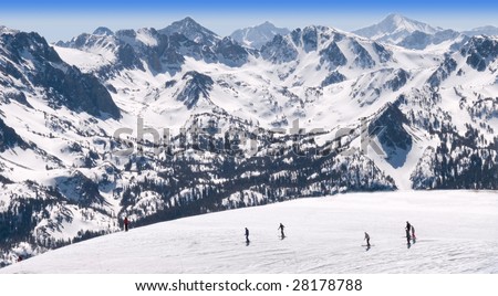 Similar – Foto Bild Skigebiet der Sierra Nevada im Winter, voller Schnee.