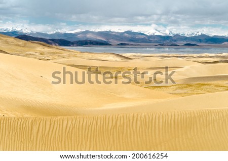 Sand dunes in a desert area of the Tibetan Plateau in the Tibet