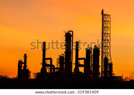 Twilight image of an oil refinery in the beautiful morning.