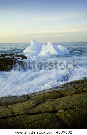 Iceburgs in the Atlantic ocean, Newfoundland Canada