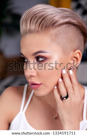 shaved blonde close up Ass dildo guy