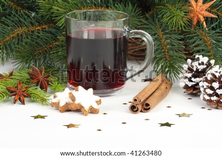 hot wine punch,star anise and cookies - xmas