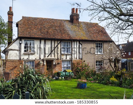 FAVERSHAM, KENT/UK - MARCH 29 : View of an old cottage in Faversham Kent on March 29, 2014