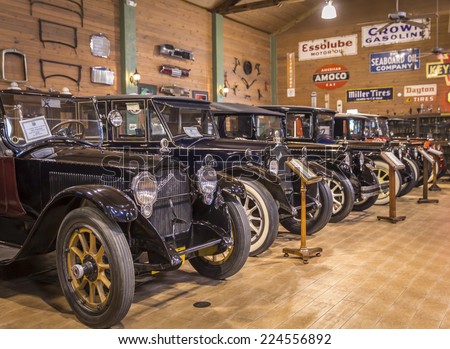 FORT LAUDERDALE, FLORIDA, USA - AUGUST 30: Fort Lauderdale Antique Car Museum exhibits a collection of Packard autos on August 30, 2014 in Fort Lauderdale, USA.