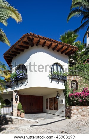 Elements Of Traditional And Modern Mexican Architecture, Puerto ...